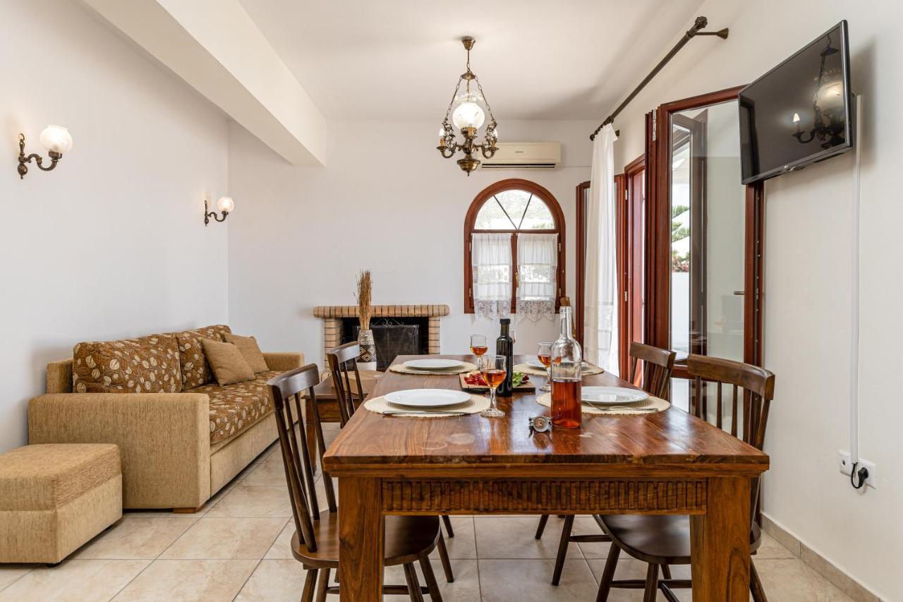Villa Of Roses In Naxos - Private Villa With Pool Naxos City Eksteriør billede